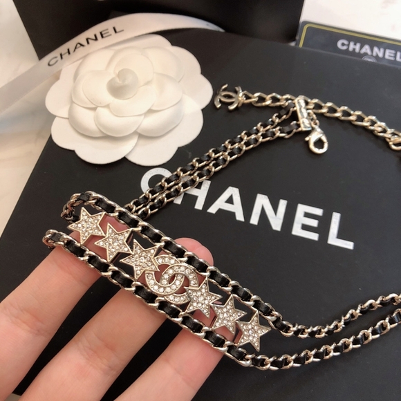 Chanel necklaces - Picture 2 of 8